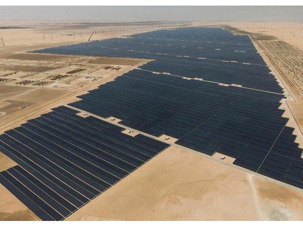 阿布扎比 Al Dhafra PV2光伏电站项目